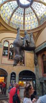 20230909_121530893_pasaz lucerna.jpg